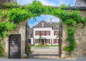  Maison le Village - Maison d’Hôtes  Монаньи-Ле-Бон